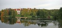Castle Boitzenburg 14 exterior with lake